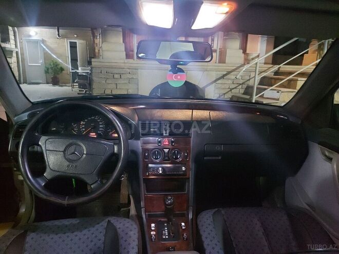 Mercedes C 180 1995, 332,000 km - 1.8 l - Bakı