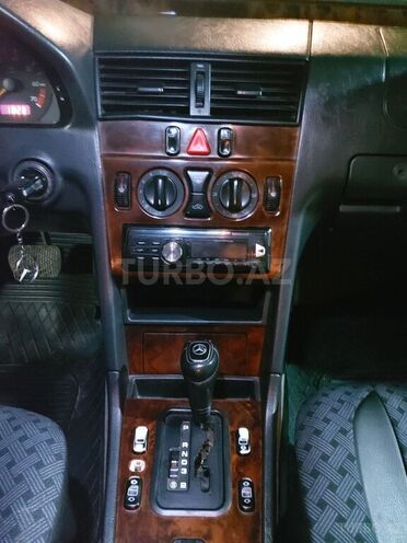 Mercedes C 180 1995, 332,000 km - 1.8 l - Bakı