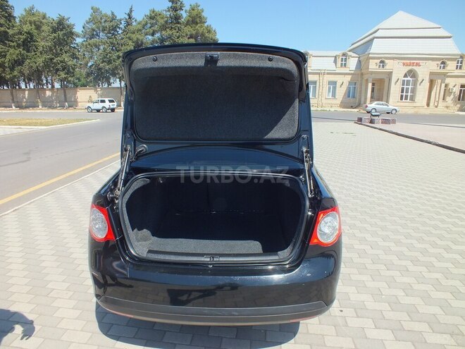 Volkswagen Jetta 2007, 368,200 km - 1.6 l - İmişli