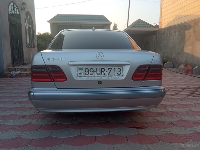 Mercedes E 240 2001, 278,055 km - 2.6 l - Bərdə