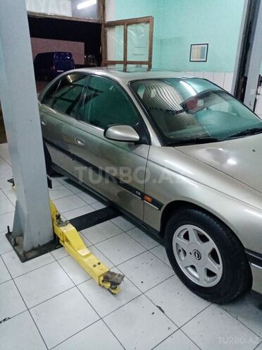 Opel Omega 1997, 199,700 km - 2.0 л - Hacıqabul