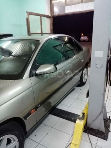 Opel Omega 1997, 199,700 km - 2.0 л - Hacıqabul