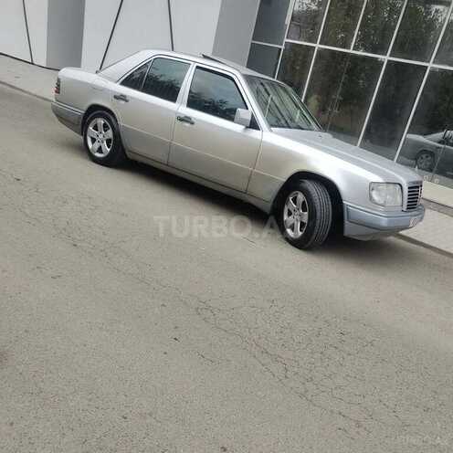 Mercedes E 220 1995, 425,000 km - 2.2 л - Beyləqan