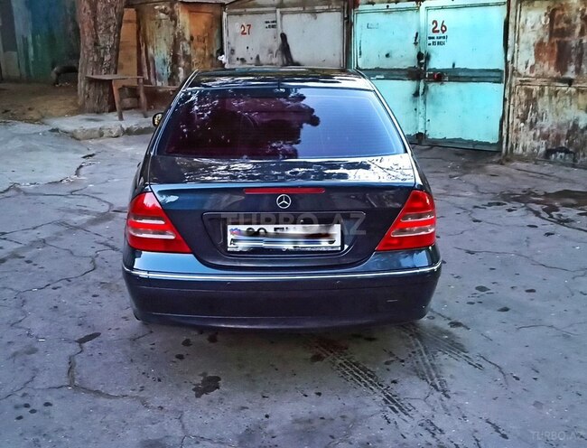 Mercedes C 240 2001, 263,000 km - 2.4 l - Bakı
