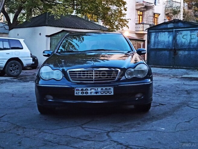 Mercedes C 240 2001, 263,000 km - 2.4 l - Bakı