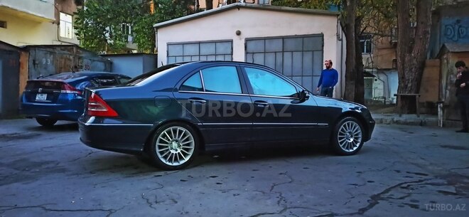 Mercedes C 240 2001, 263,000 km - 2.4 l - Bakı