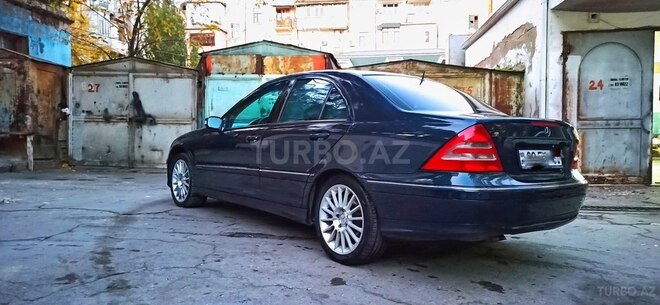 Mercedes C 240 2001, 263,000 km - 2.4 l - Bakı