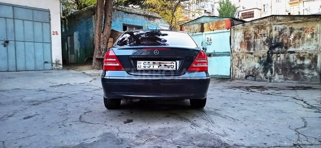 Mercedes C 240 2001, 263,000 km - 2.4 l - Bakı