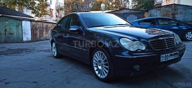 Mercedes C 240 2001, 263,000 km - 2.4 l - Bakı