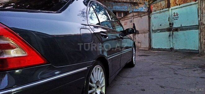 Mercedes C 240 2001, 263,000 km - 2.4 l - Bakı