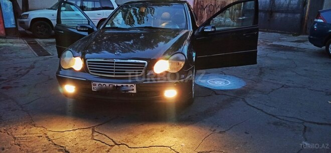 Mercedes C 240 2001, 263,000 km - 2.4 l - Bakı