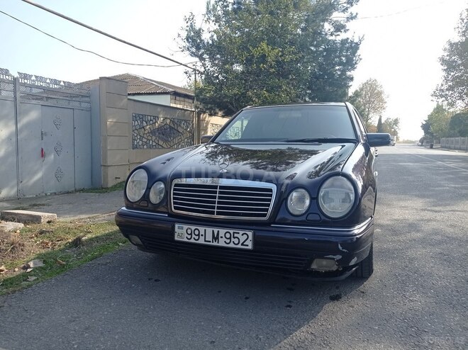 Mercedes E 240 1998, 390,000 km - 2.4 л - Bərdə