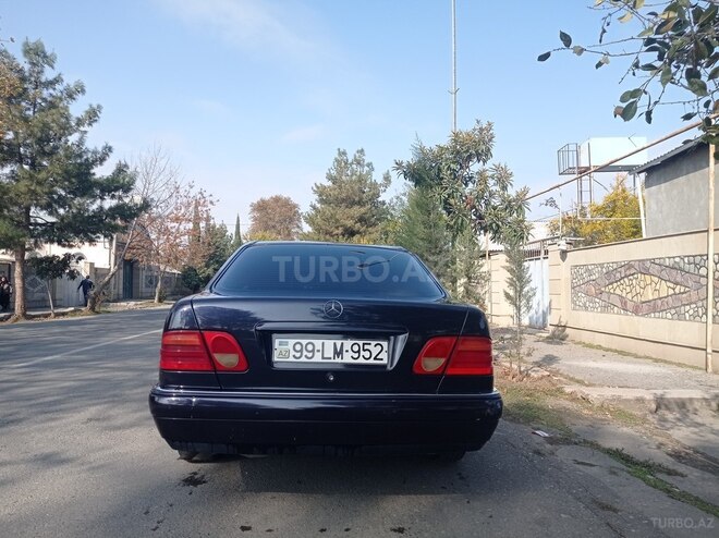 Mercedes E 240 1998, 390,000 km - 2.4 л - Bərdə