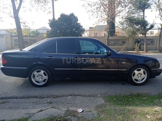 Mercedes E 240 1998, 390,000 km - 2.4 л - Bərdə