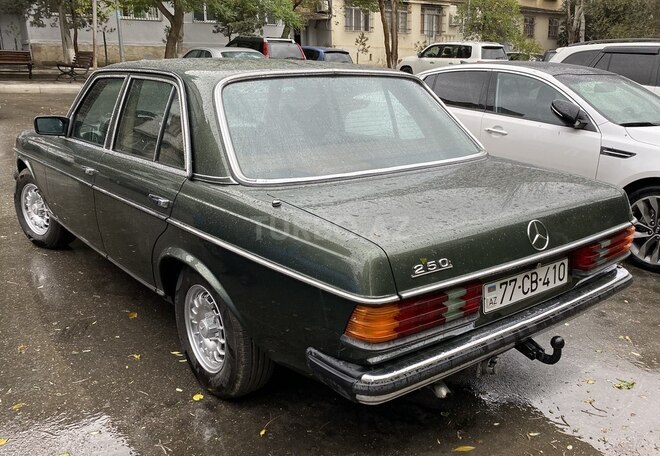 Mercedes E 250 1982, 450,000 km - 2.5 l - Bakı
