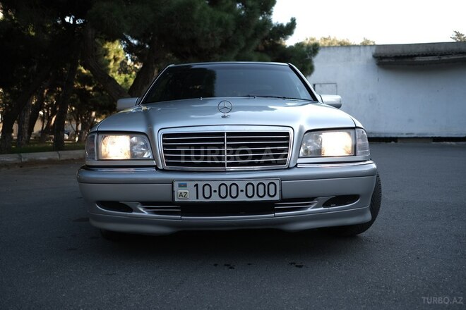 Mercedes C 220 1998, 296,543 km - 2.2 l - Bakı