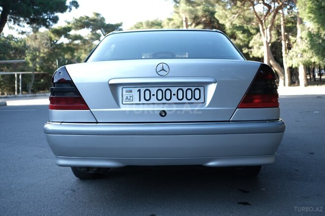 Mercedes C 220 1998, 296,543 km - 2.2 l - Bakı