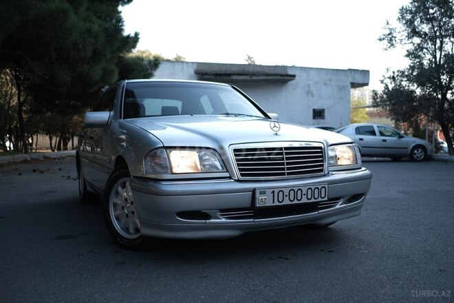 Mercedes C 220 1998, 296,543 km - 2.2 l - Bakı
