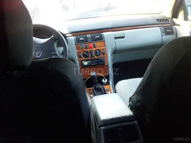Mercedes E 200 1997, 2,860 km - 2.0 l - Bakı