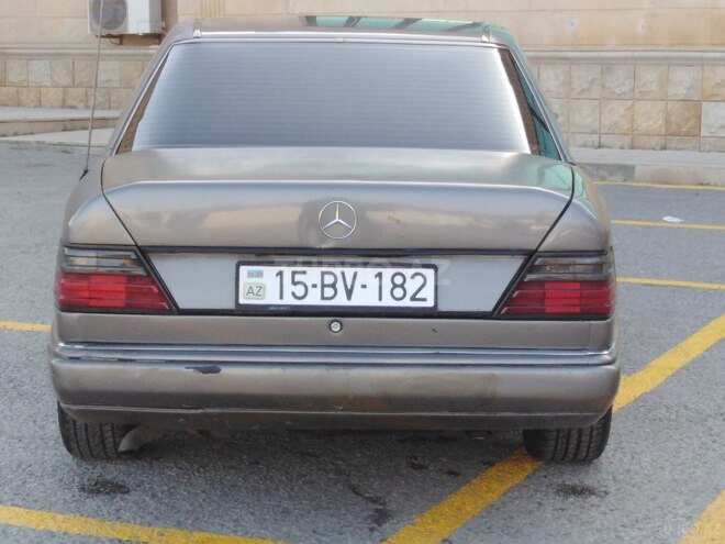 Mercedes E 230 1990, 392,400 km - 2.3 л - Bakı