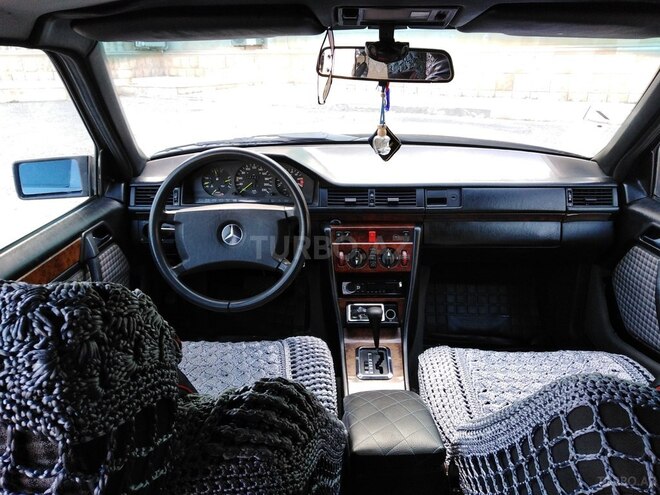 Mercedes E 230 1990, 392,400 km - 2.3 л - Bakı