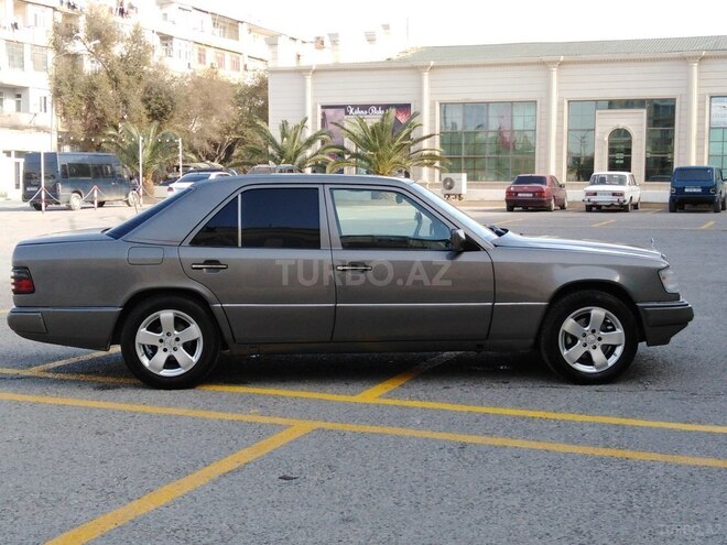 Mercedes E 230 1990, 392,400 km - 2.3 л - Bakı