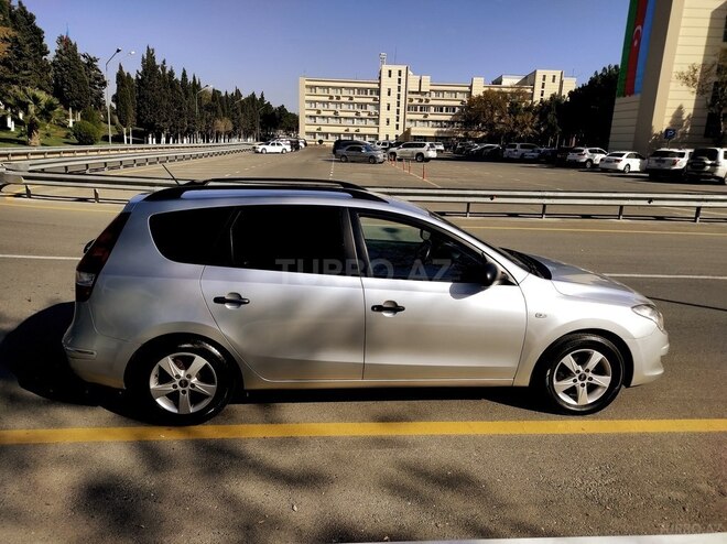 Hyundai i30 2008, 250,000 km - 1.6 л - Bakı