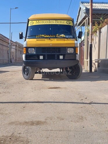 Mercedes 208 D 1994, 200,000 km - 2.3 л - Bakı