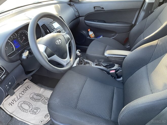 Hyundai i30 2009, 202,000 km - 1.6 л - Bakı