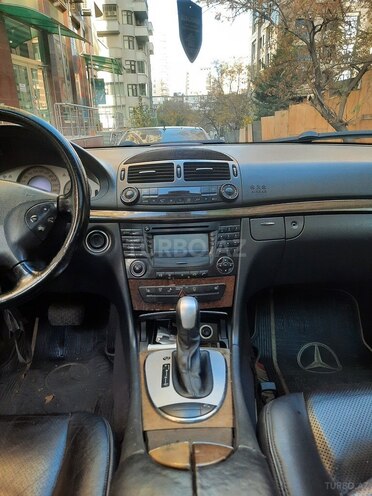 Mercedes E 270 2002, 463,000 km - 2.7 l - Bakı
