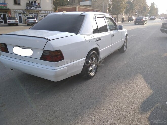 Mercedes E 200 1992, 365,496 km - 2.0 л - Gəncə