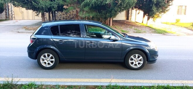 Opel Astra 2009, 184,000 km - 1.4 l - Mingəçevir