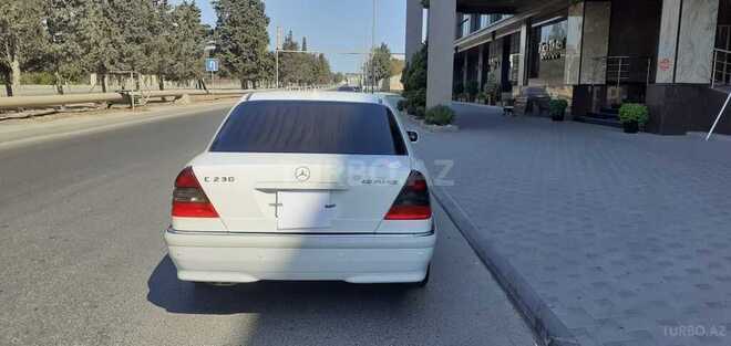 Mercedes C 230 1999, 197,000 km - 2.3 l - Bakı