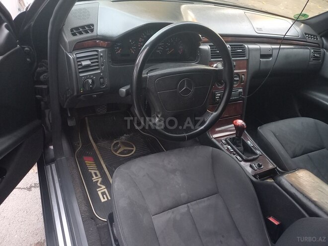 Mercedes E 200 1997, 450,000 km - 2.0 l - Şəki