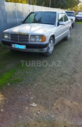 Mercedes 190 1991, 250,000 km - 2.3 l - Sabirabad