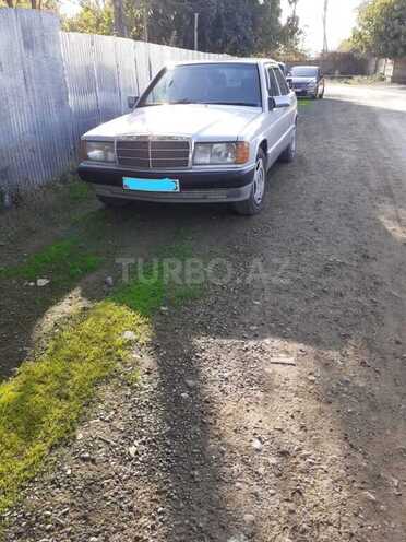 Mercedes 190 1991, 250,000 km - 2.3 l - Sabirabad