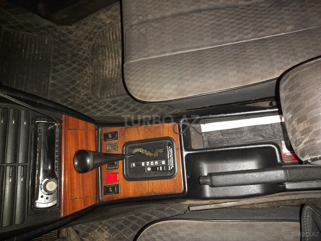Mercedes 190 1991, 250,000 km - 2.3 l - Sabirabad