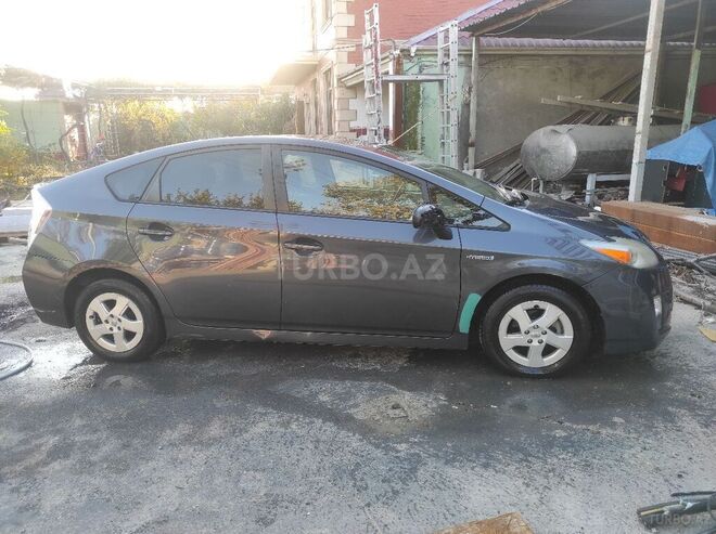 Toyota Prius 2010, 150,000 km - 1.8 л - Bakı