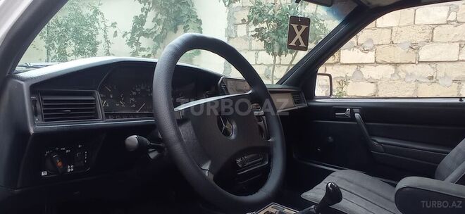 Mercedes 190 1991, 150,000 km - 1.8 l - Şirvan