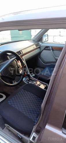 Mercedes 300 D 1994, 591,952 km - 3.0 л - Bakı