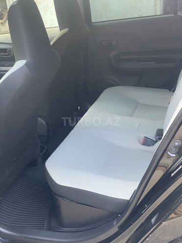 Toyota Prius C 2017, 89,000 km - 1.5 л - Bakı