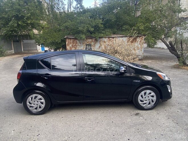 Toyota Prius C 2017, 89,000 km - 1.5 л - Bakı