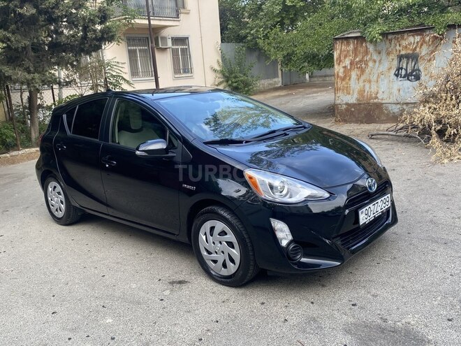 Toyota Prius C 2017, 89,000 km - 1.5 л - Bakı