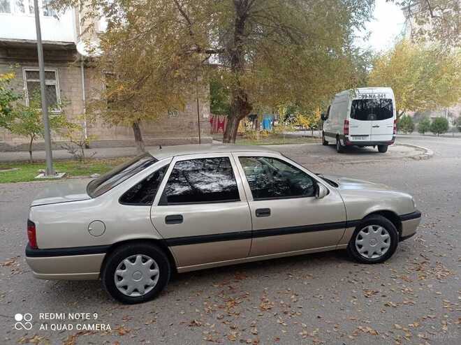 Opel Vectra 1993, 284,644 km - 2.0 l - Sumqayıt