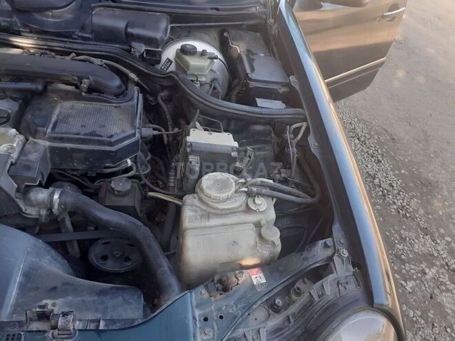 Mercedes E 230 1995, 497,000 km - 2.3 l - Lənkəran