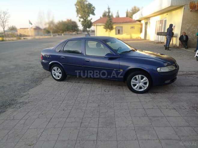Opel Vectra 1997, 380,963 km - 1.8 l - Salyan