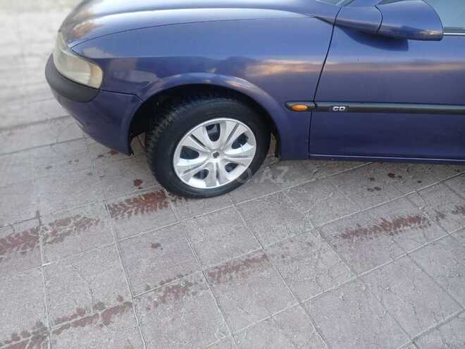 Opel Vectra 1997, 380,963 km - 1.8 l - Salyan