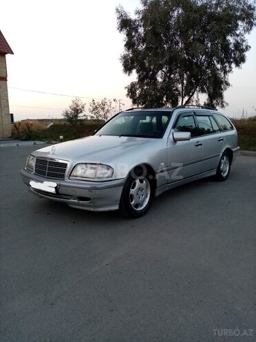 Mercedes C 220 1998, 462,925 km - 2.2 л - Yevlax