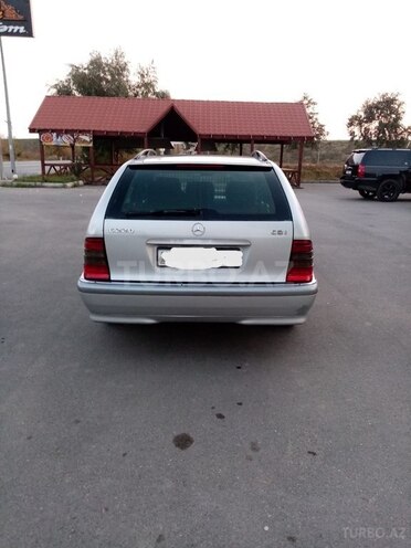 Mercedes C 220 1998, 462,925 km - 2.2 л - Yevlax