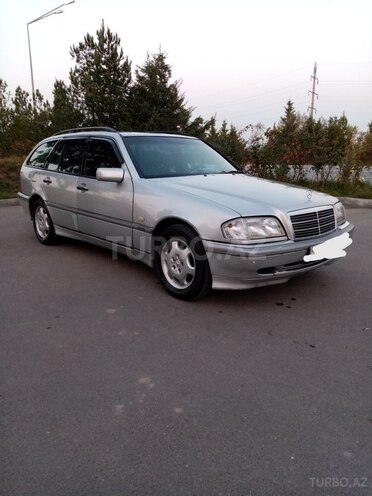 Mercedes C 220 1998, 462,925 km - 2.2 л - Yevlax